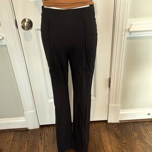 Spanx The Perfect Pant, Hi Rise Flare, Size Medium Petite